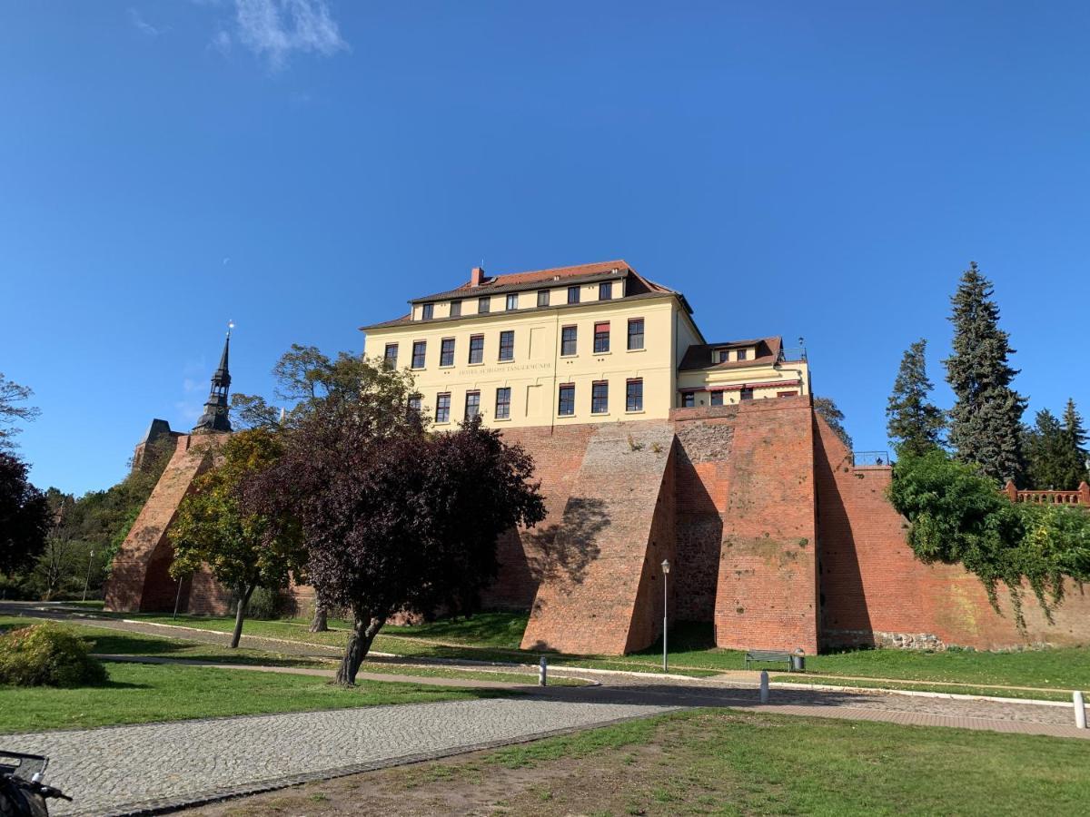 Ringhotel Schloss Tangermünde Extérieur photo