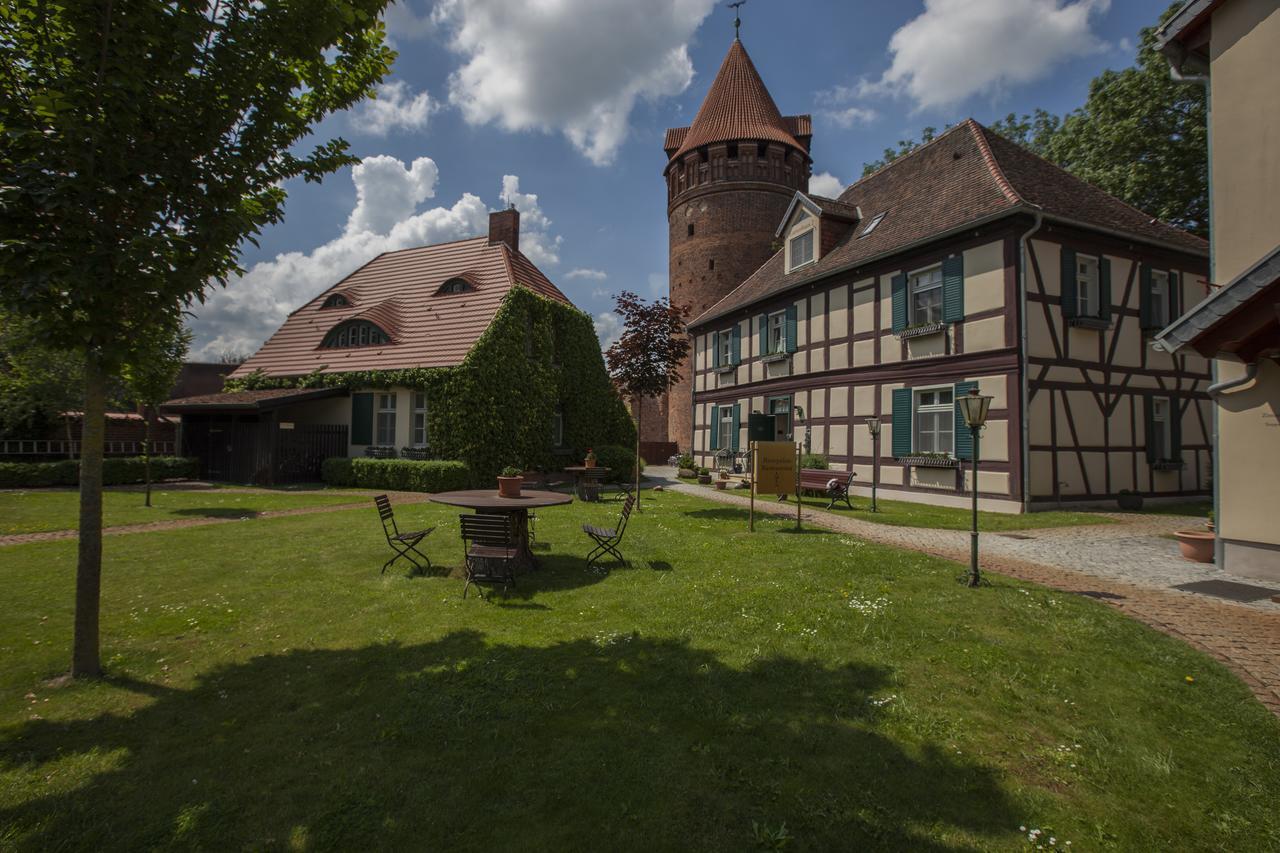 Ringhotel Schloss Tangermünde Extérieur photo